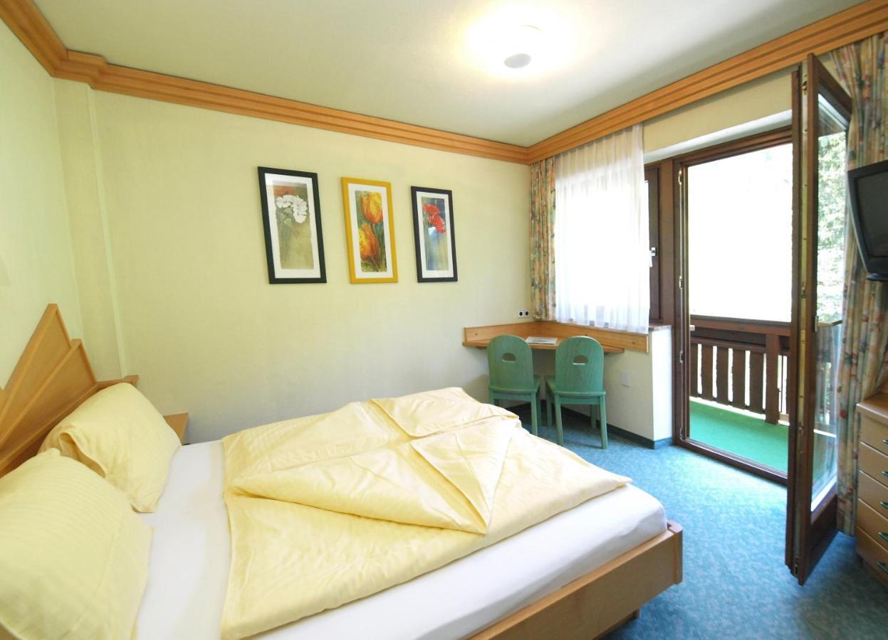 Salzburger Stubn Hotel Kleinarl Kamer foto