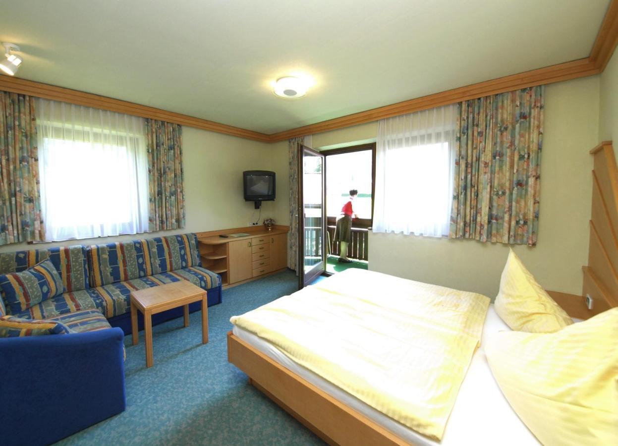 Salzburger Stubn Hotel Kleinarl Kamer foto